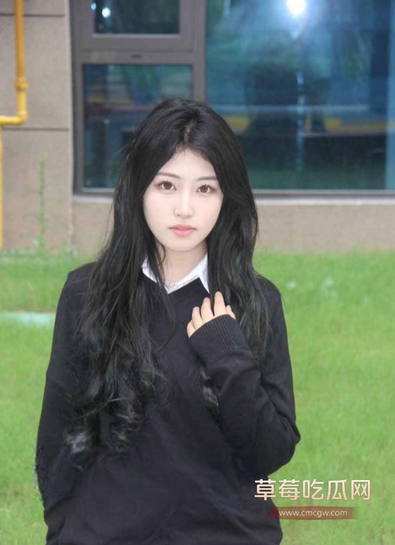 反差校花背着男友约炮裸聊3.jpg 反差校花背着男友约炮裸聊3.jpg