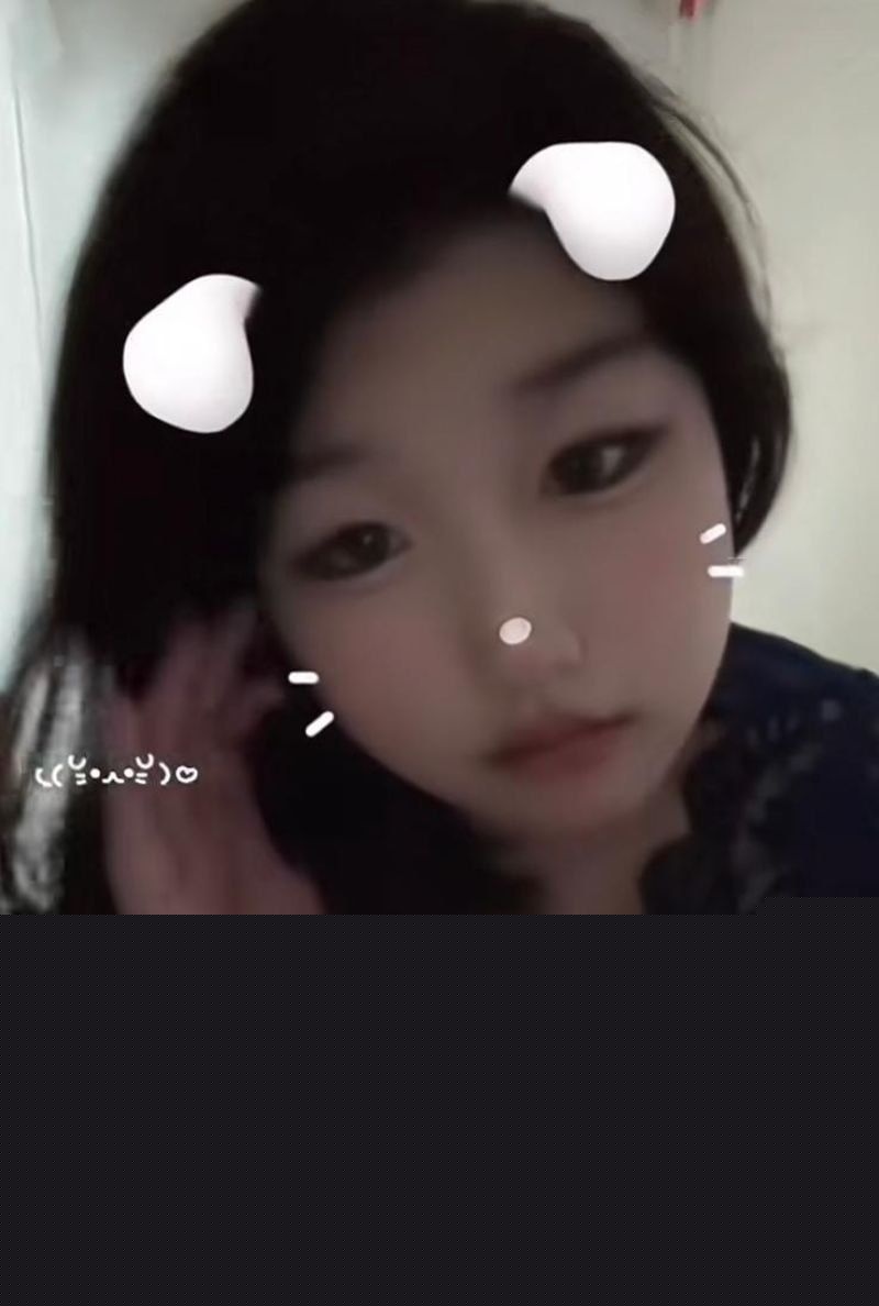 童颜巨乳私下自慰被室友曝光2.jpg 童颜巨乳私下自慰被室友曝光2.jpg