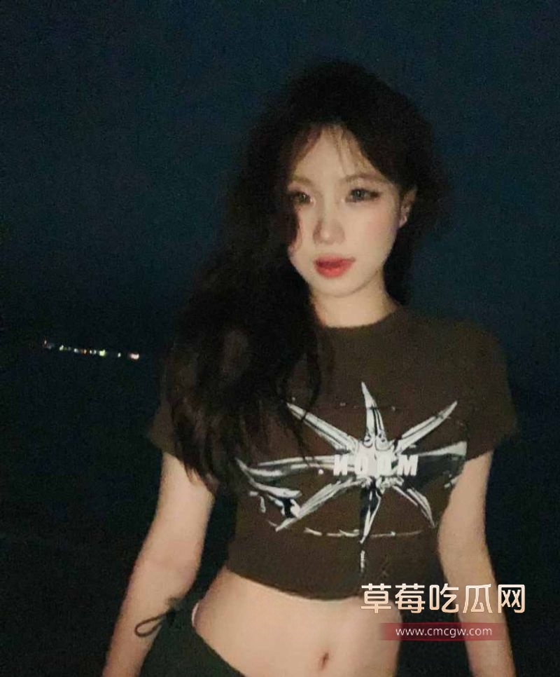 美女网上聊骚被男友曝光5.jpg 美女网上聊骚被男友曝光5.jpg
