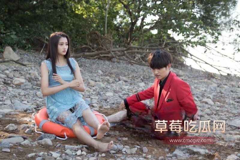 关晓彤露点照8.jpg 关晓彤露点照8.jpg