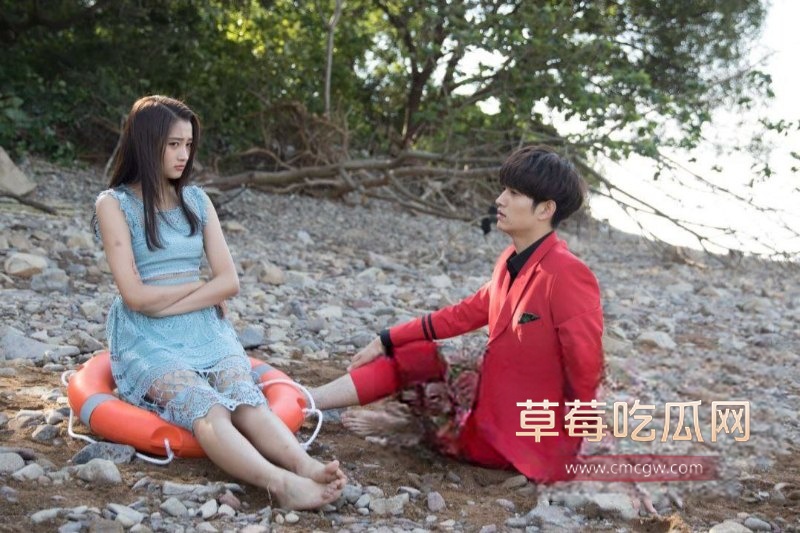 关晓彤露点照10.jpg 关晓彤露点照10.jpg