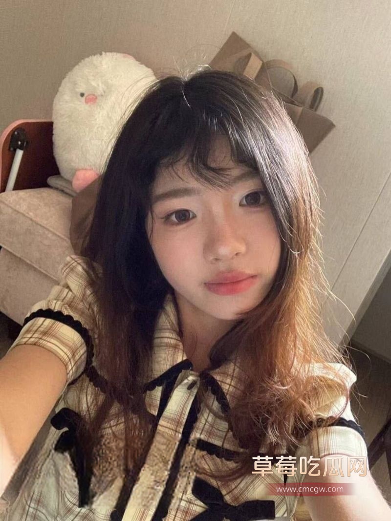 毕业生当老师却到处约炮2.jpg 毕业生当老师却到处约炮2.jpg