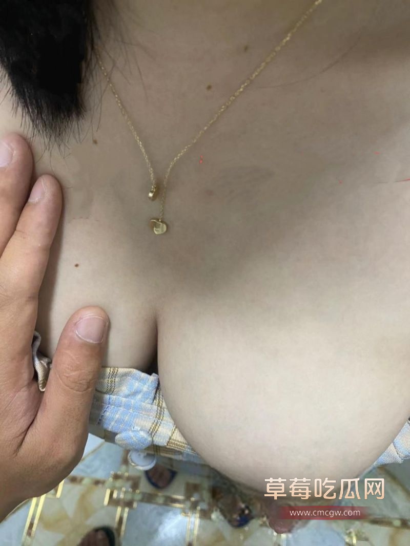 浴室强上嫂子4.jpg 浴室强上嫂子4.jpg