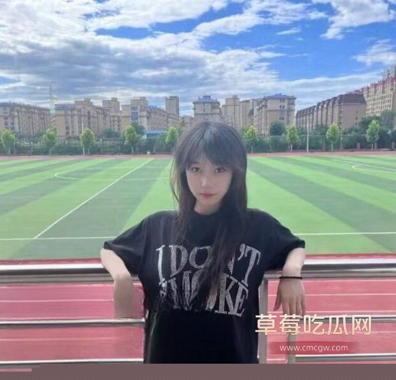 冰山小萝莉被男友破冰调教2.jpg 冰山小萝莉被男友破冰调教2.jpg