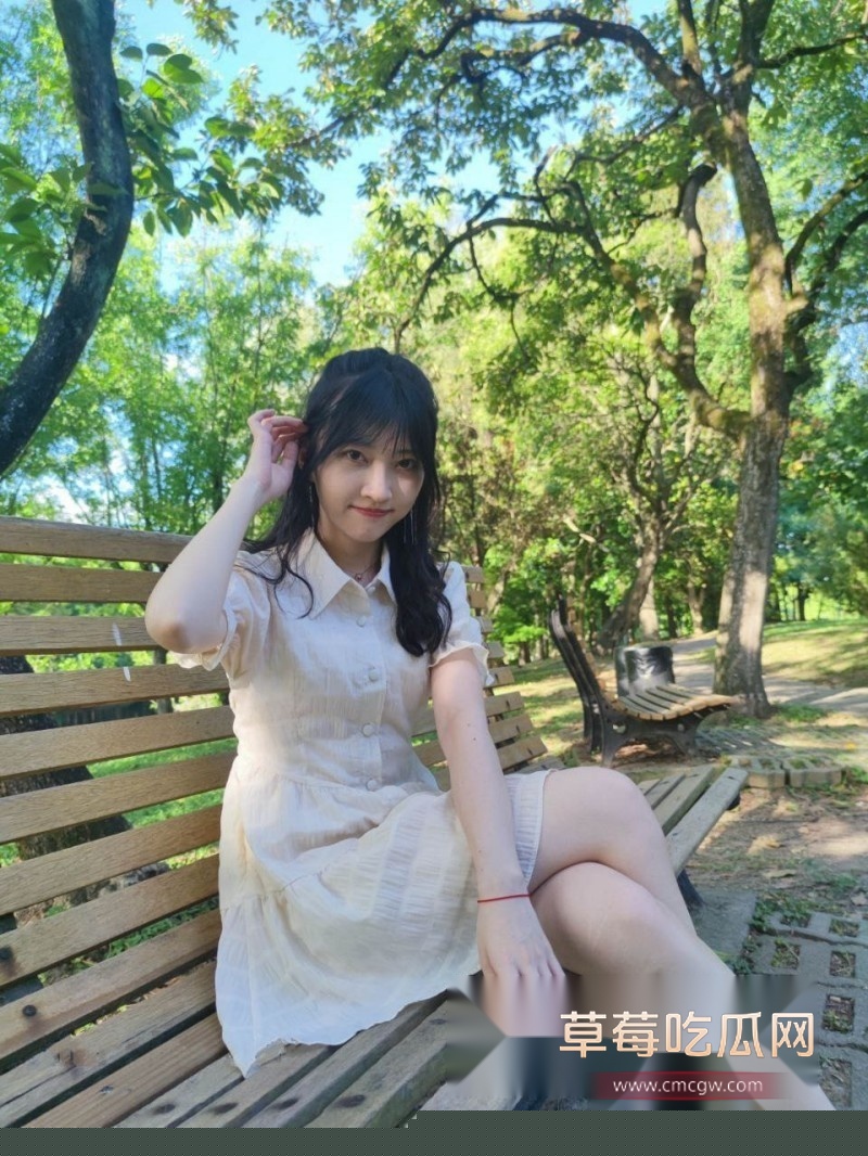 李思宁与男友私密视频曝光4.jpg 李思宁与男友私密视频曝光4.jpg