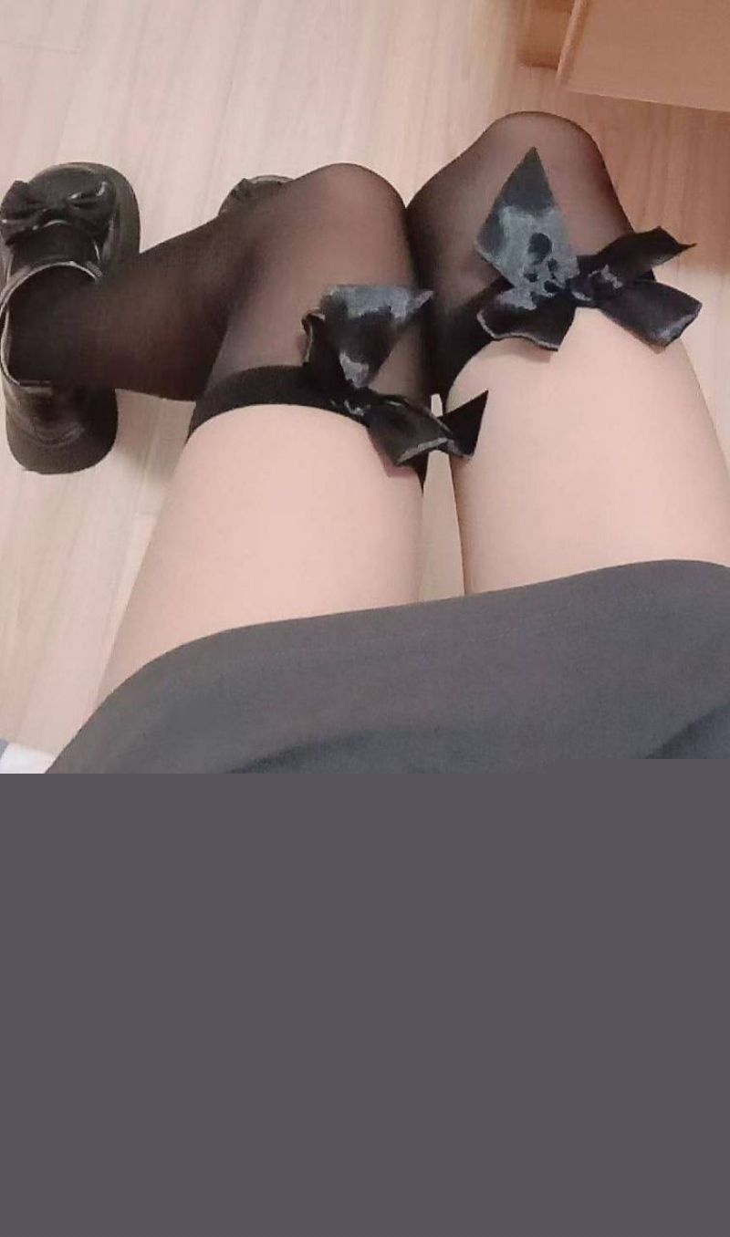 女大学生勾引朋友的富豪男友4.jpg 女大学生勾引朋友的富豪男友4.jpg