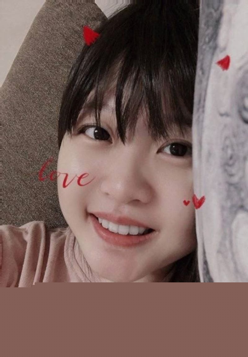 女大学生甘愿给大叔当母狗5.jpg 女大学生甘愿给大叔当母狗5.jpg