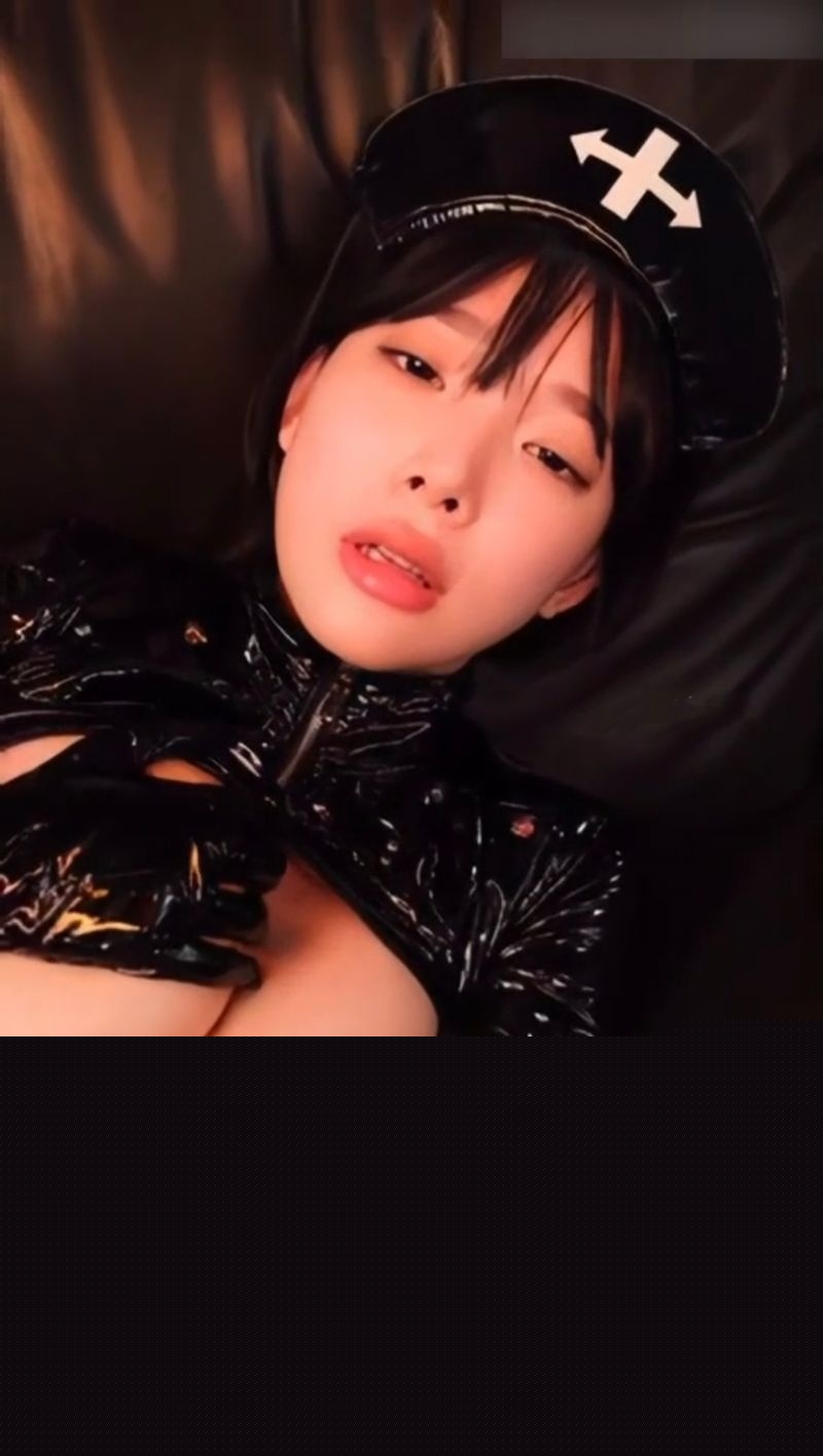 IG百万网红SM诱惑5.jpg IG百万网红SM诱惑5.jpg