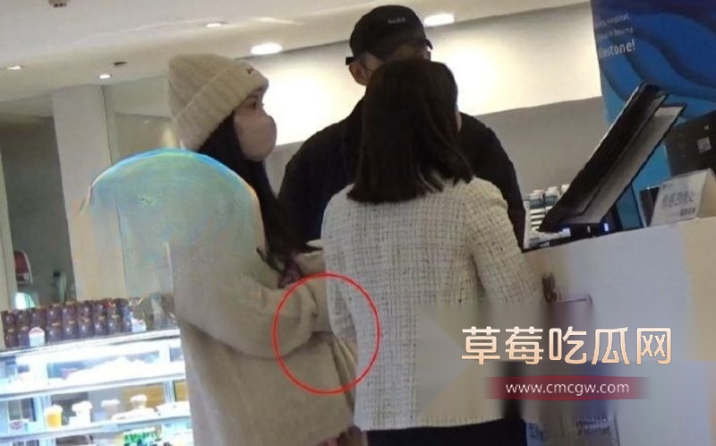 柳岩2.jpg 柳岩2.jpg