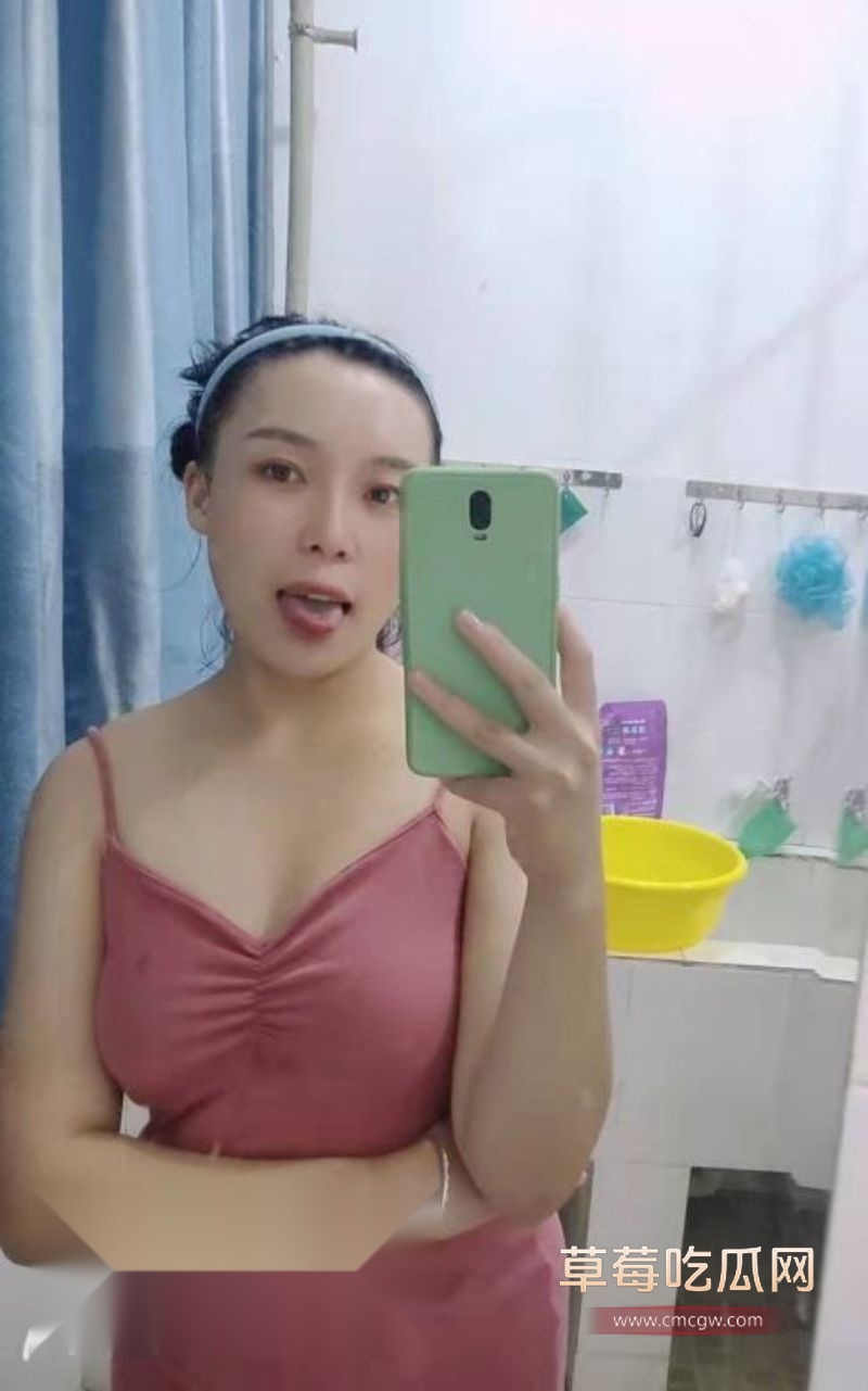 女大学生花钱请大神调教自己4.jpg 女大学生花钱请大神调教自己4.jpg