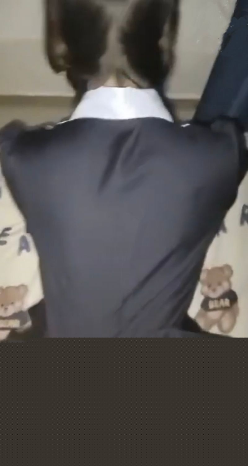 用性爱帮妹妹戒网瘾5.jpg 用性爱帮妹妹戒网瘾5.jpg