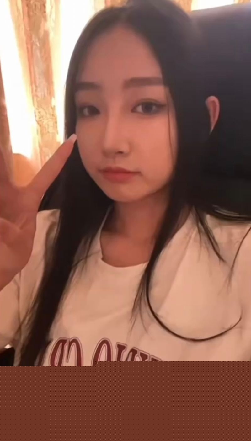 女大学生成为富豪母狗3.jpg 女大学生成为富豪母狗3.jpg