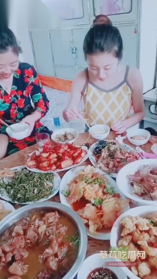 张津瑜回家过年视频6.jpg 张津瑜回家过年视频6.jpg