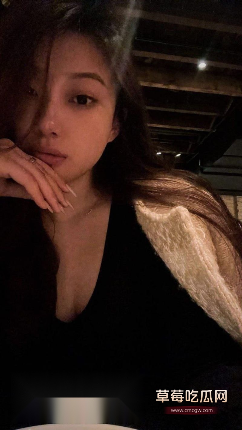 留学生回国约炮3.jpg 留学生回国约炮3.jpg