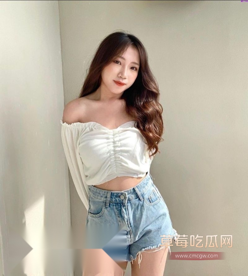 农村小主播被土豪调教2.jpg 农村小主播被土豪调教2.jpg