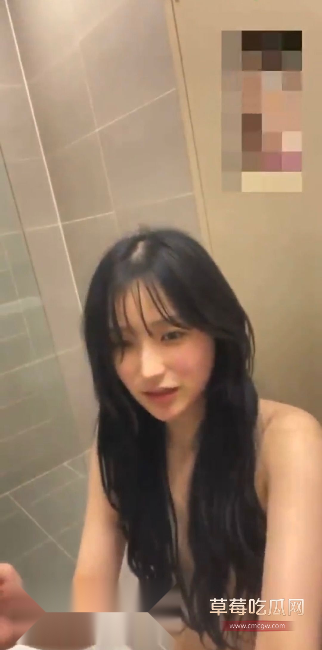 大学生跟男友裸聊被曝光2.jpg 大学生跟男友裸聊被曝光2.jpg