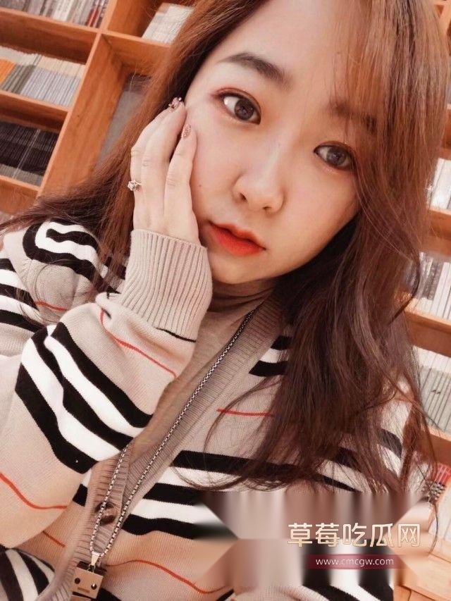 人妻被老公输给牌友1.jpg 人妻被老公输给牌友1.jpg