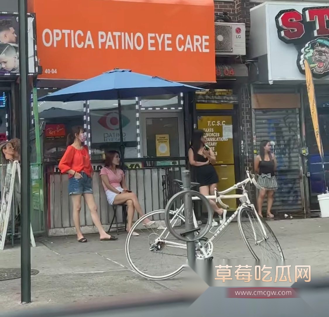 中美对账站街女1.jpg 中美对账站街女1.jpg