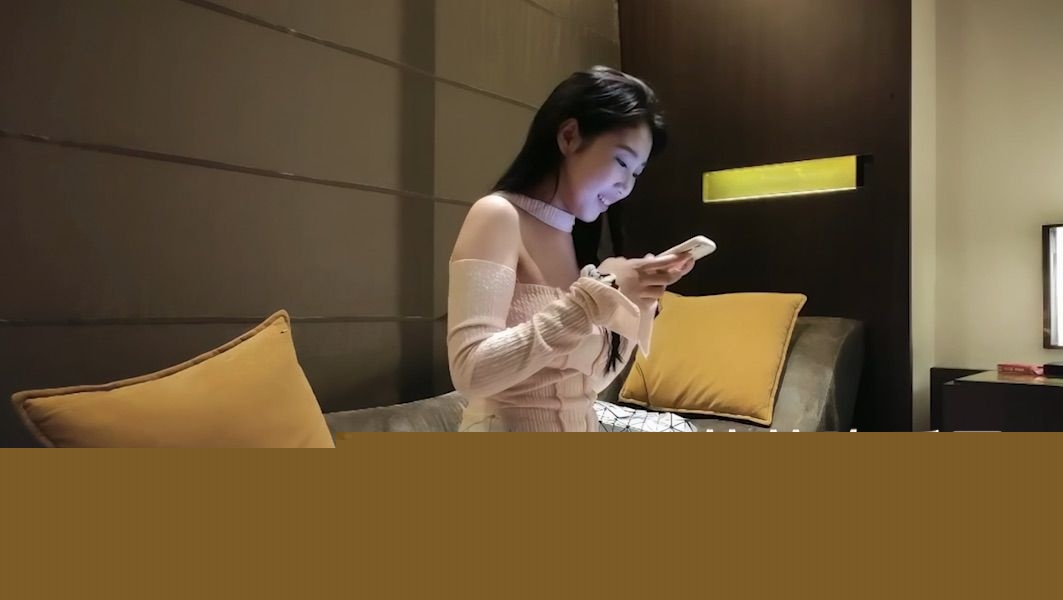 粉衣可爱小美女1.jpg 粉衣可爱小美女1.jpg