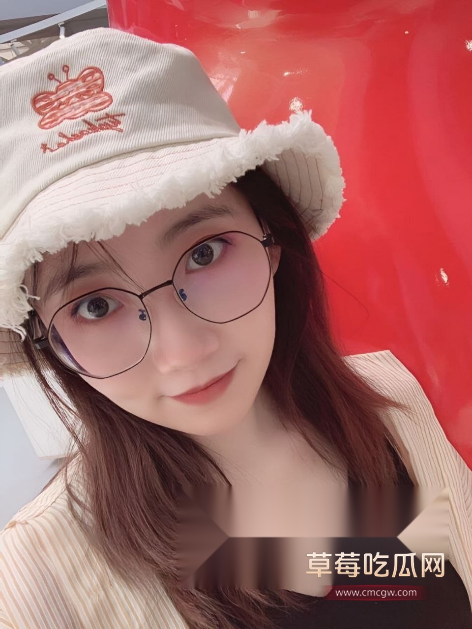 女大学生生活照2.jpg 女大学生生活照2.jpg