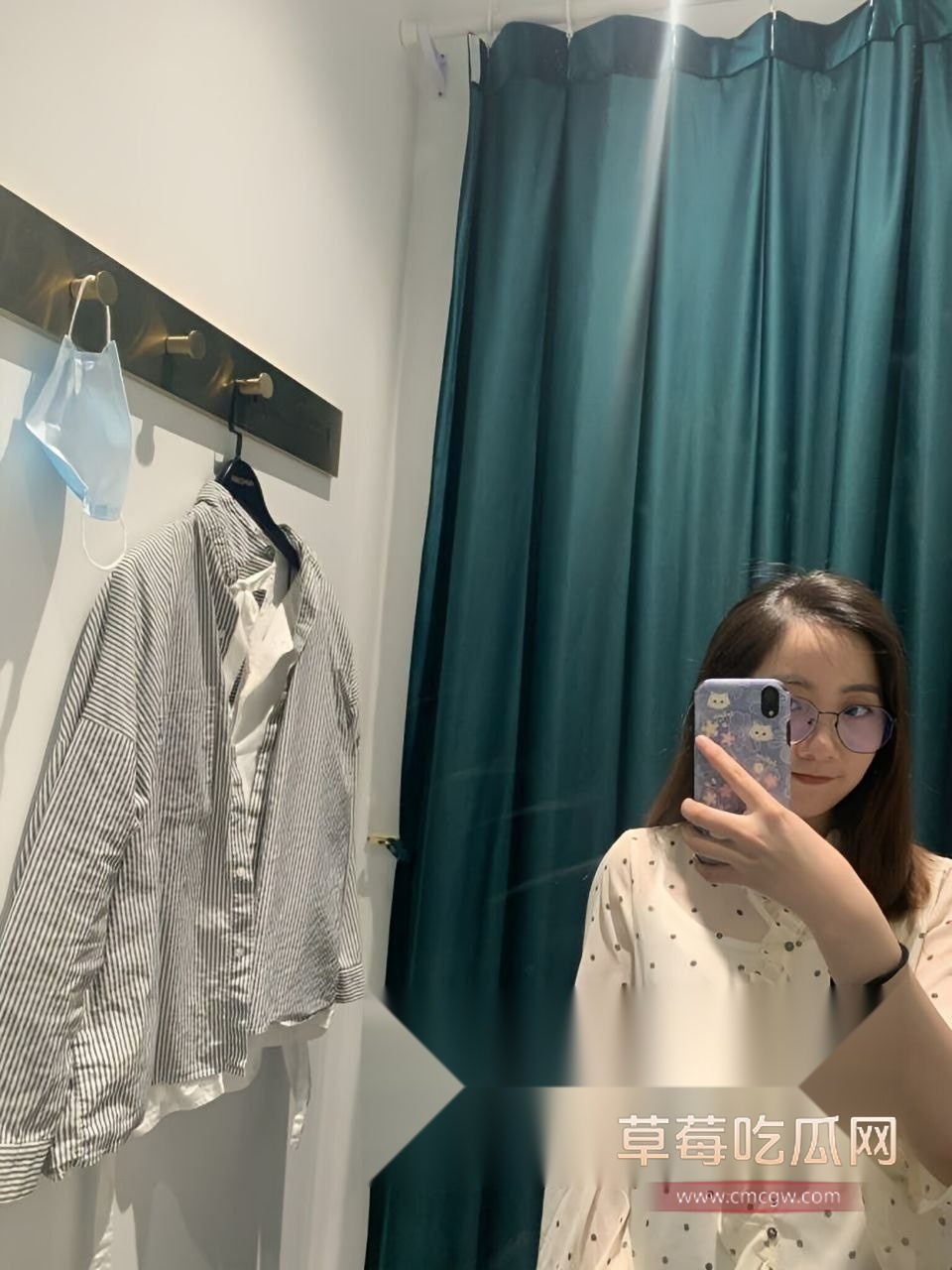 女大学生生活照3.jpg 女大学生生活照3.jpg