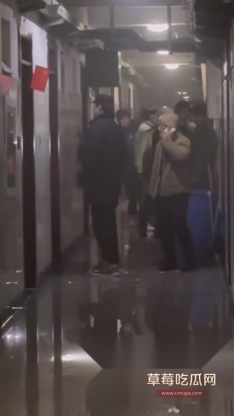 合肥工大烧娃娃事件3.jpg 合肥工大烧娃娃事件3.jpg