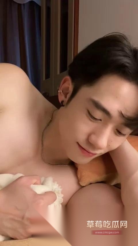 屋里超哥1.jpg 屋里超哥1.jpg