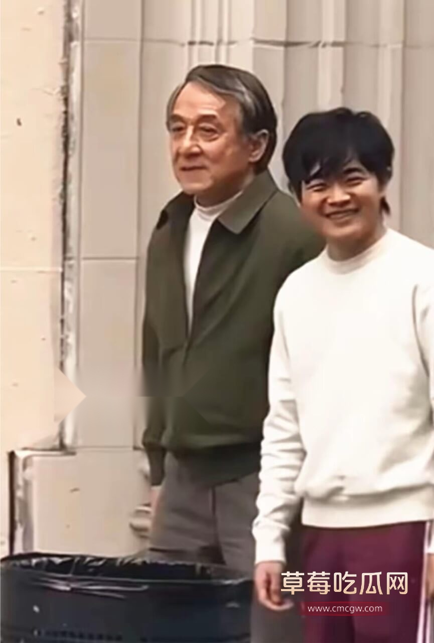 成龙和女星的暧昧照片2.jpg 成龙和女星的暧昧照片2.jpg