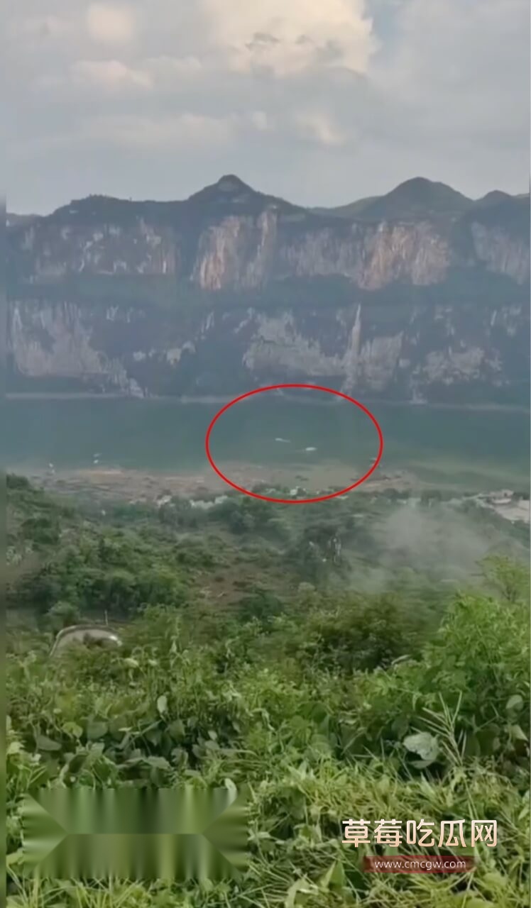 贵州黔西游船侧翻9.jpg 贵州黔西游船侧翻9.jpg