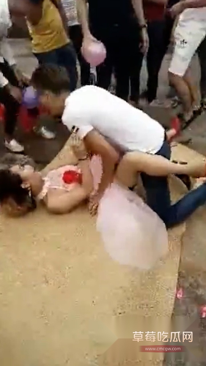 大尺度婚闹合集 (1)