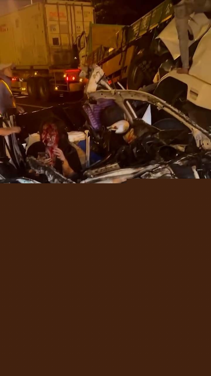 女乘客浴血求救画面 (5)