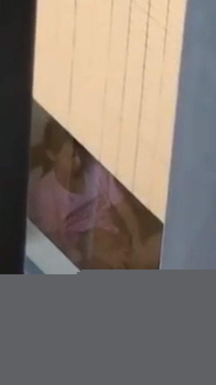 寂寞女孩自慰被拍 (3)