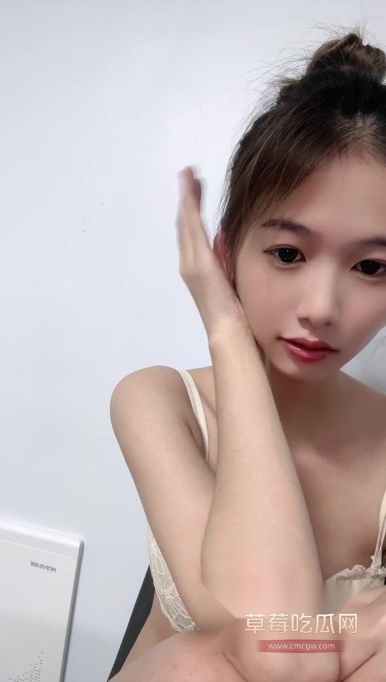 广州女大学生下海 (3)