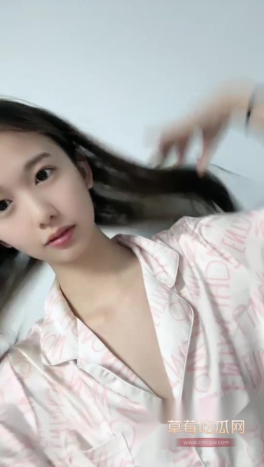 广州女大学生下海 (5)