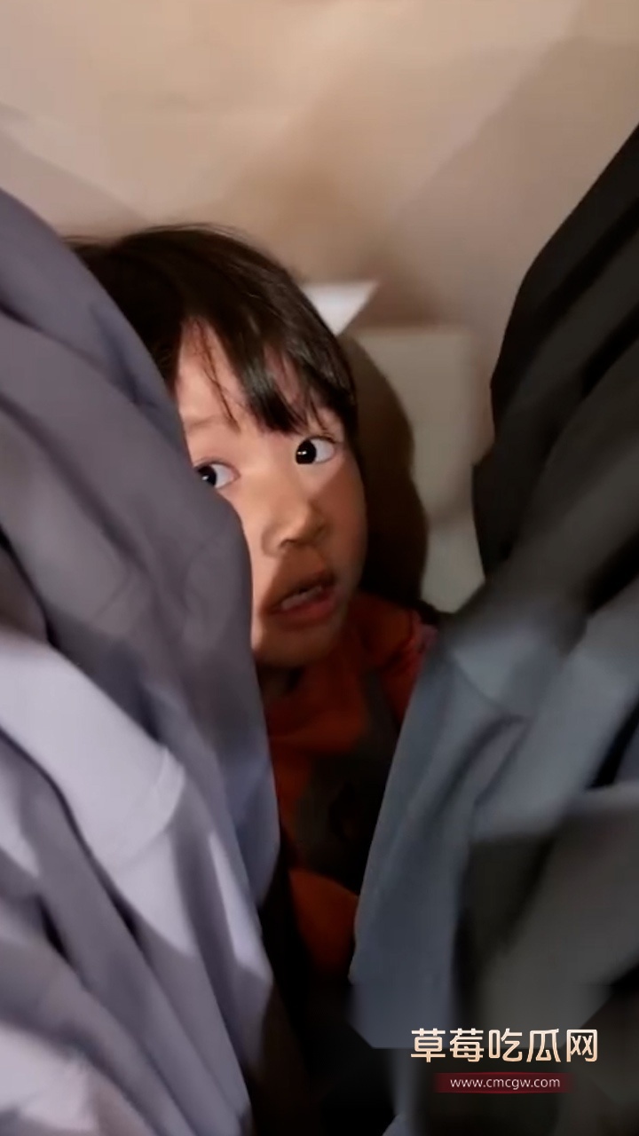 湾湾父女服装店大便 (1) 湾湾父女服装店大便 (1)