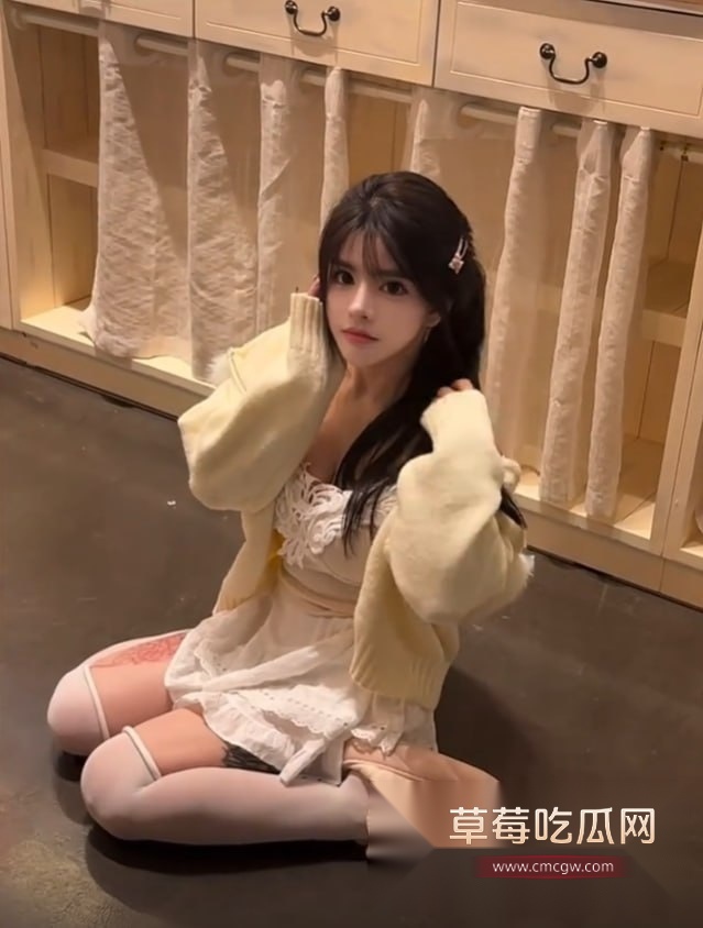 抖音网红iuk福利流出 (5) 抖音网红iuk福利流出 (5)