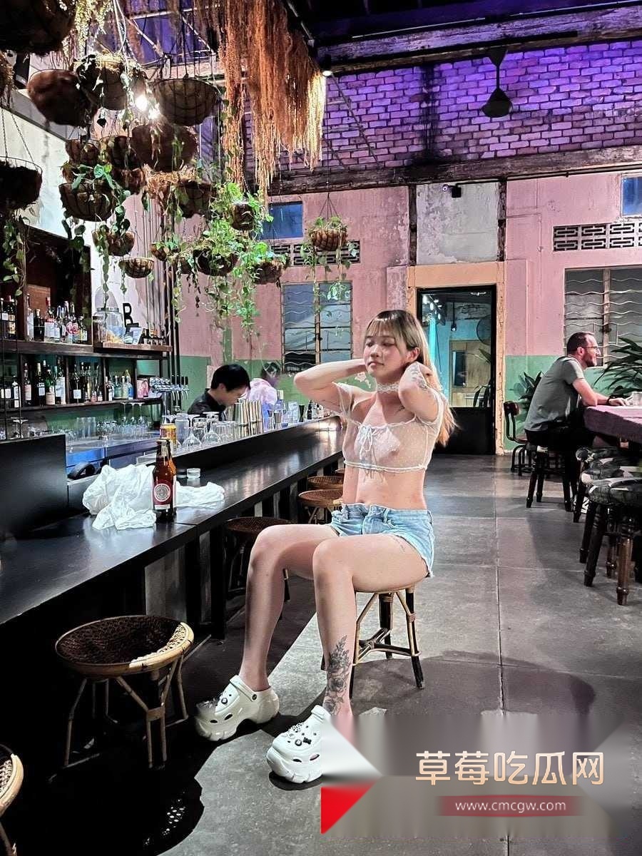 花臂学生妹福利合集 (3)