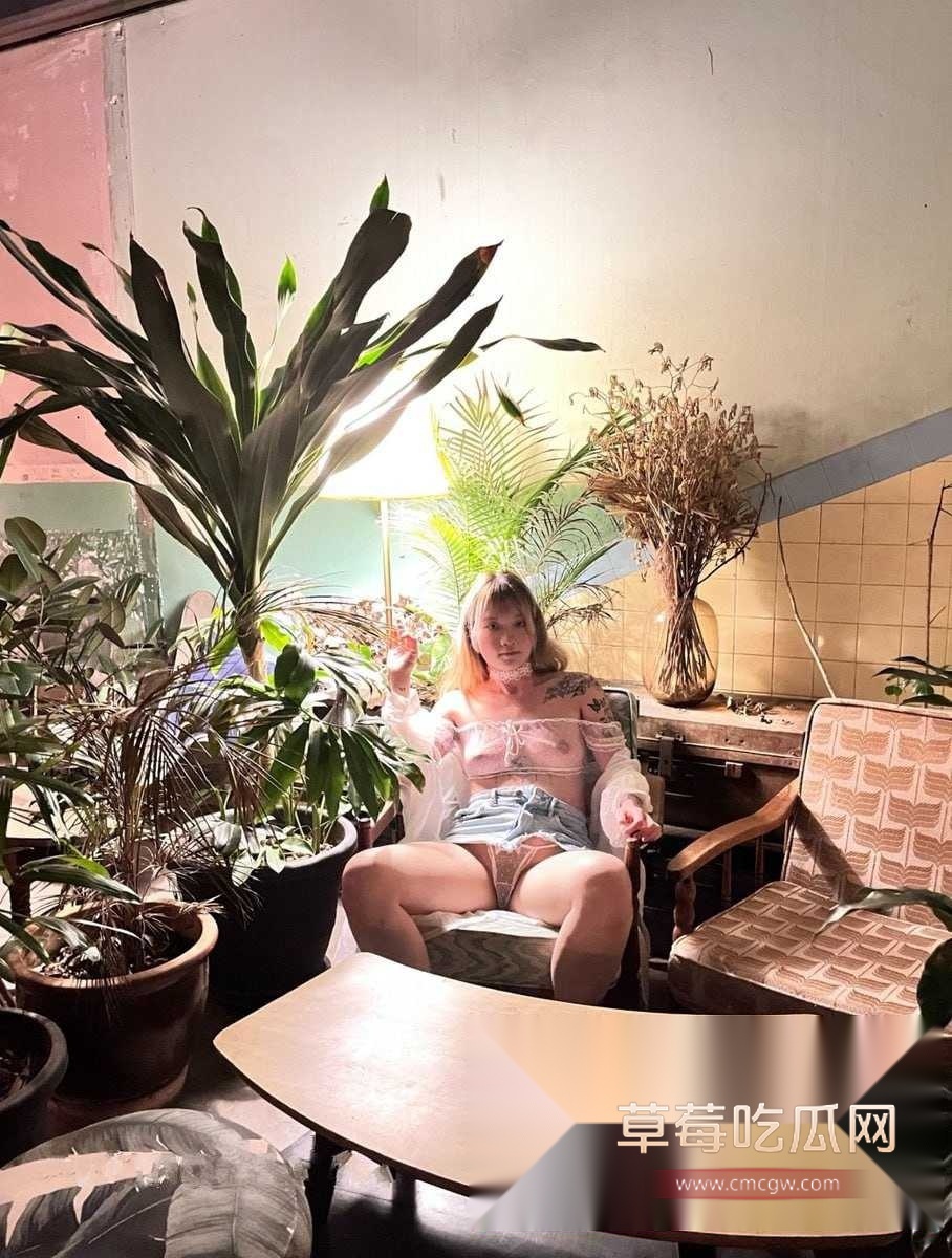 花臂学生妹福利合集 (6)