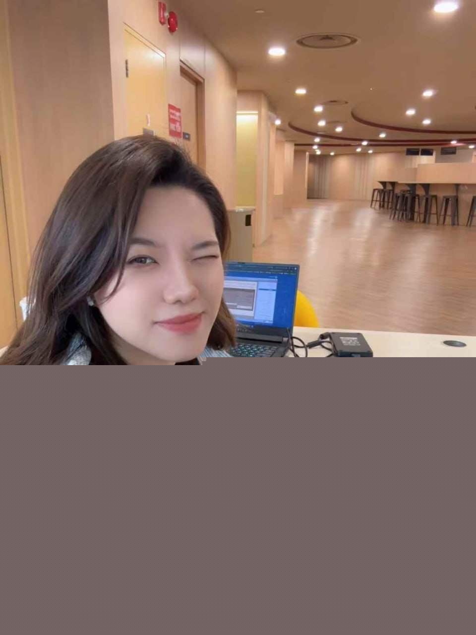 储东瑶伺候金主视频 1