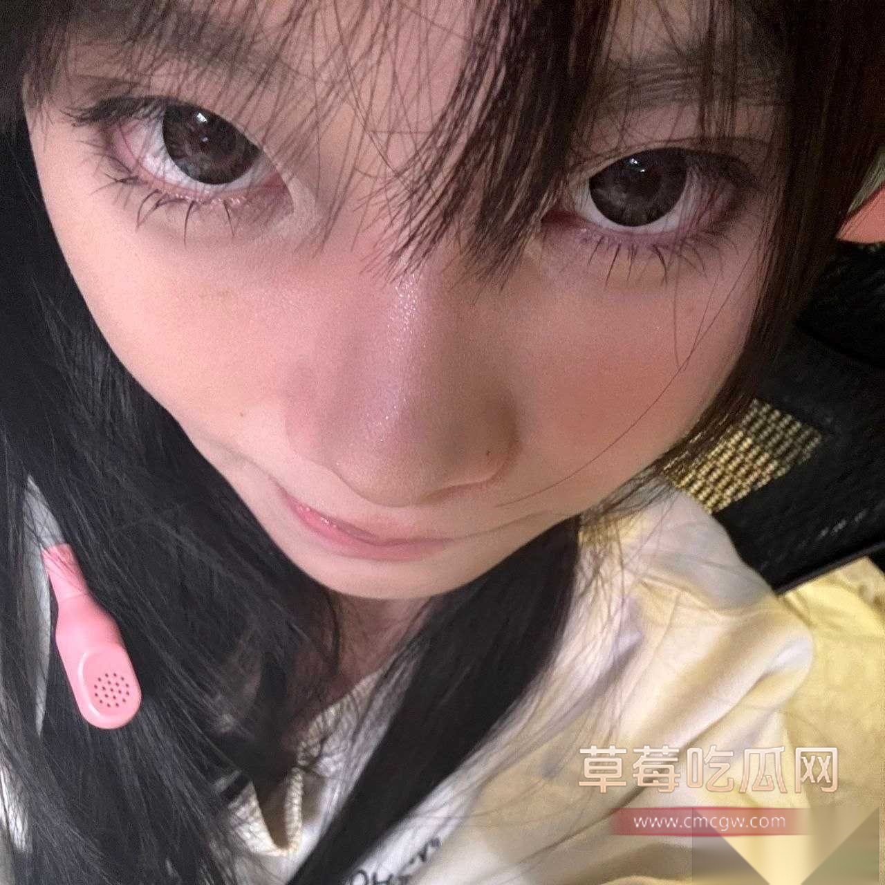 超嫩极品白虎反差妹 1