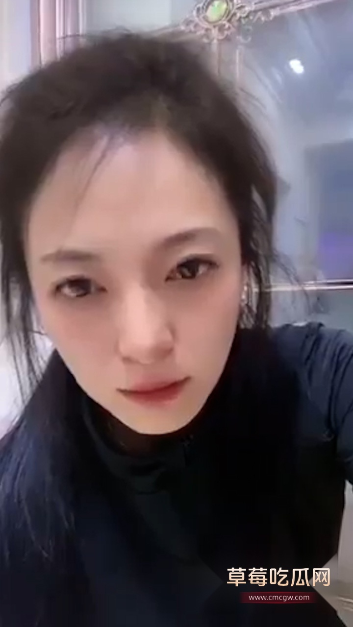 快手网红直播漏奶 3