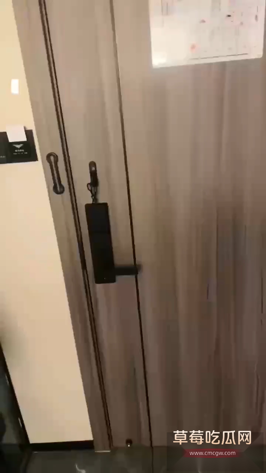 新疆旅游遇到的发骚的女团友 1 新疆旅游遇到的发骚的女团友 1