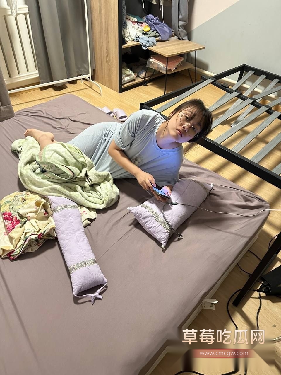 四川大学嫩妹不雅视频 6