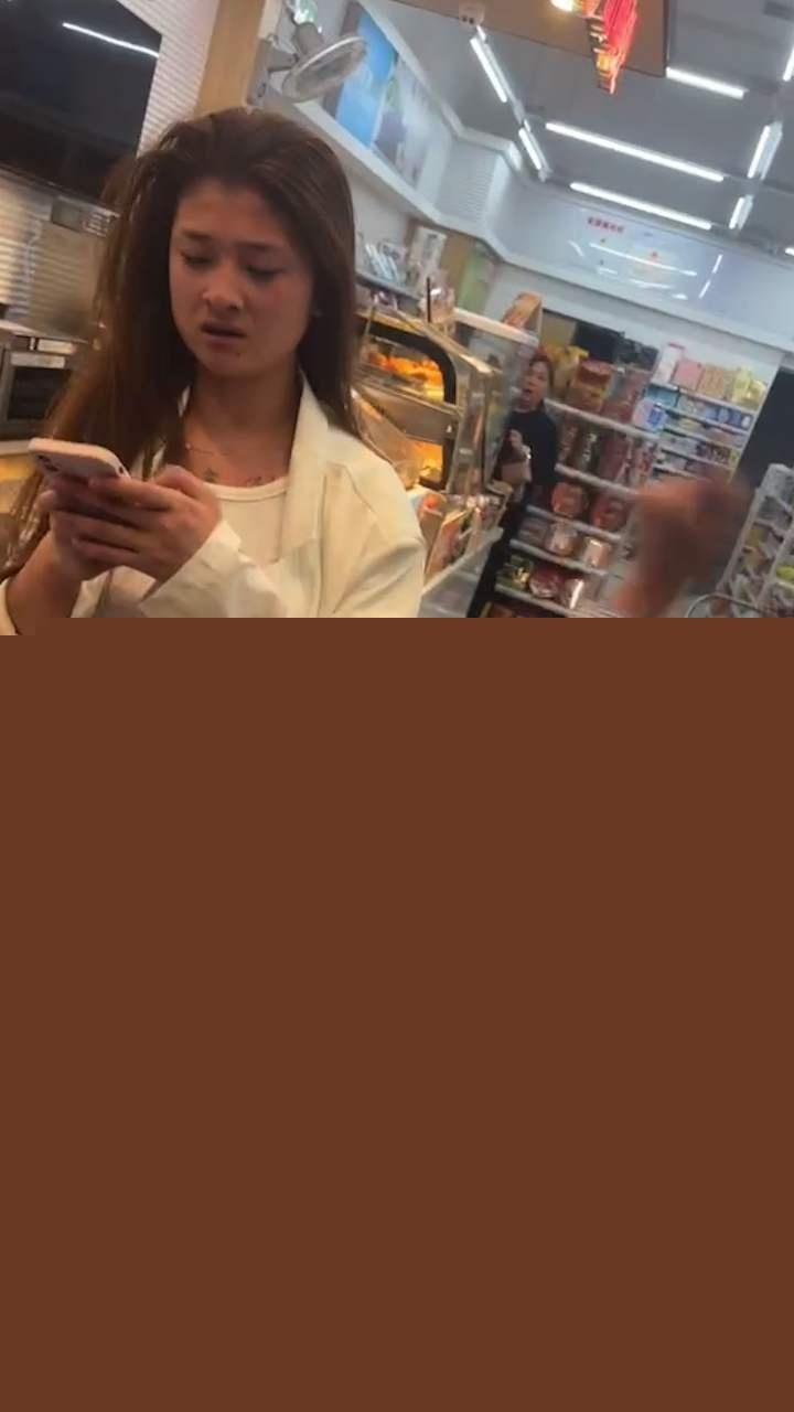 精神小妹摇人干仗 5