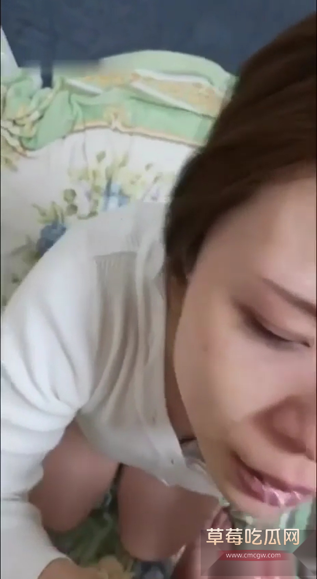 大鸡巴征服妈妈闺蜜 7