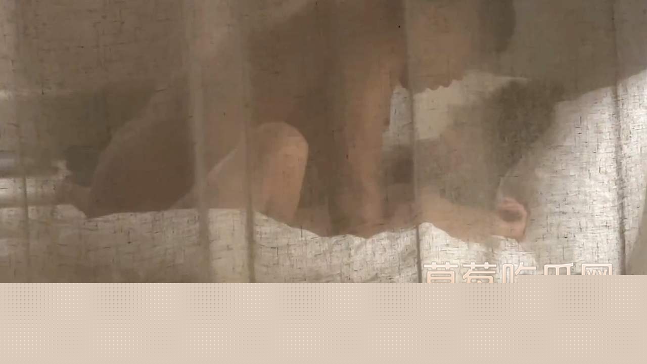 情侣酒店做爱不拉窗帘 3