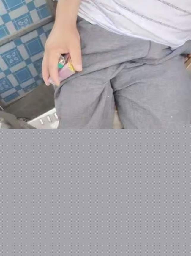 妖媚婷儿户外勾引老头 5 妖媚婷儿户外勾引老头 5