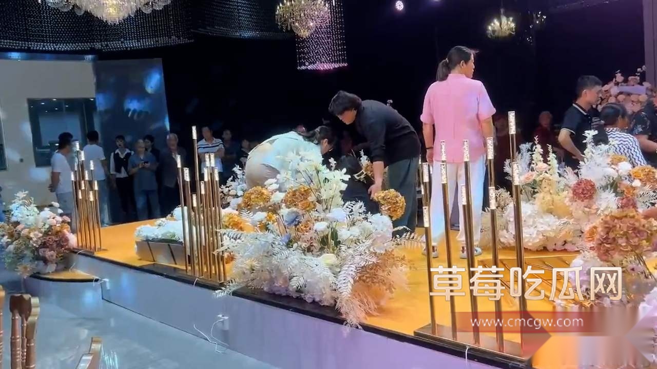 坦克前妻大闹婚礼 1