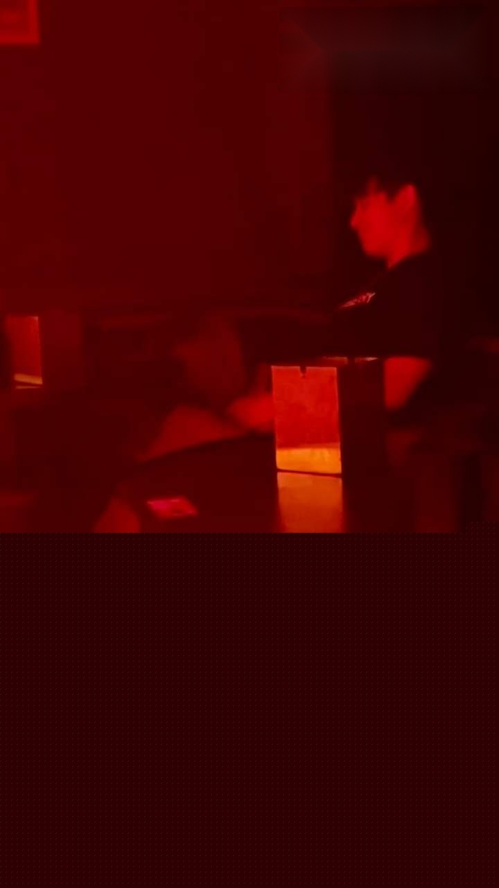 酒吧激情男女 4 酒吧激情男女 4