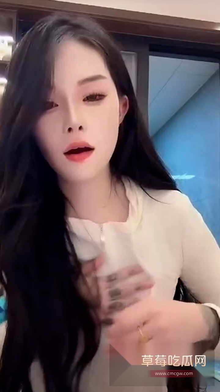 神仙姐姐直播间露奶 3 神仙姐姐直播间露奶 3